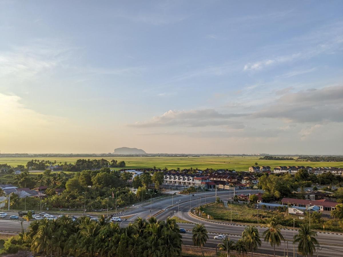 Alor Setar Imperio By Im Staycation 3Bedroom & Rooftop Pool Zewnętrze zdjęcie